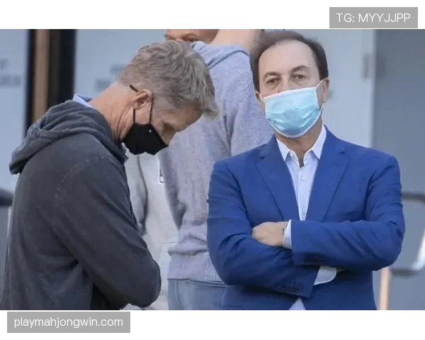 劳资协议谈判新议题:联盟考虑为“最佳防守阵容”奖项增设更高额奖金激励 劳资协议谈判新议题:联盟考虑为“最佳防守阵容”奖项增设更高额奖金激励